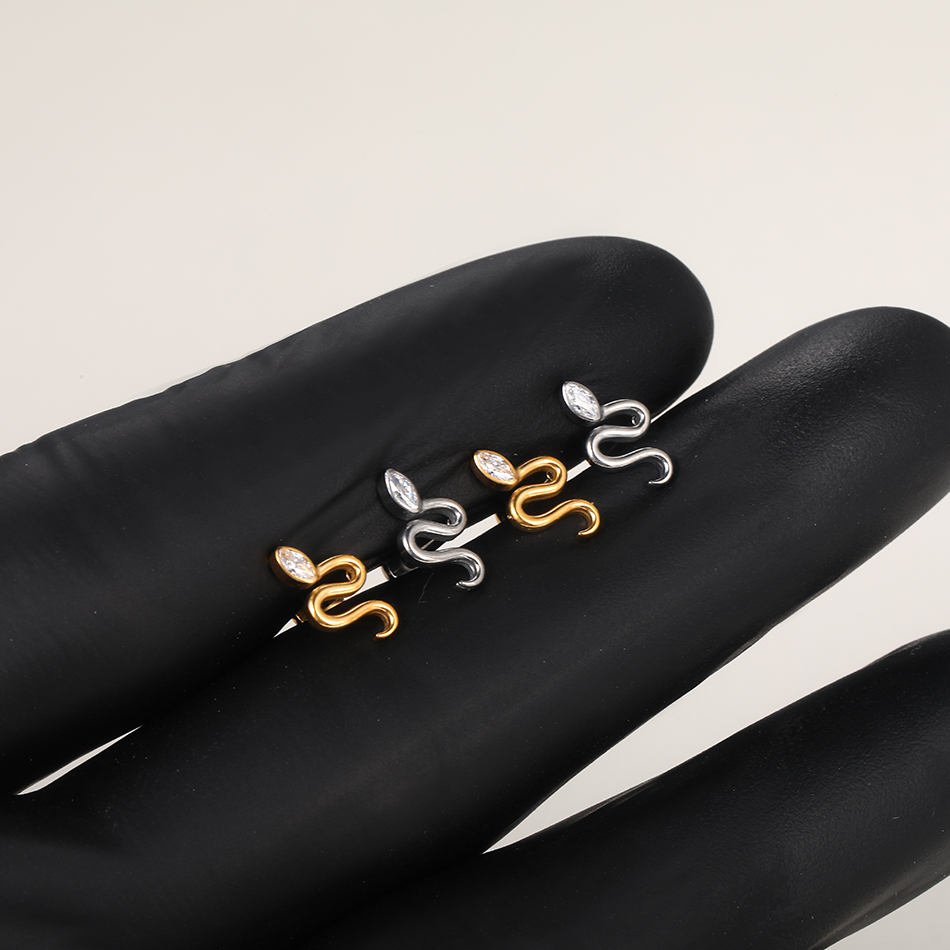 10 pçs/lote titânio viper cobr - Flat Back Labret Stud avaliação e preço